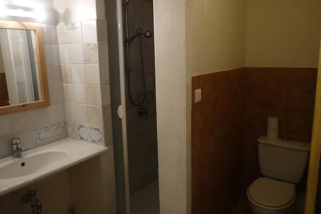 Auberge Des Seguins Buoux Oda fotoğraf
